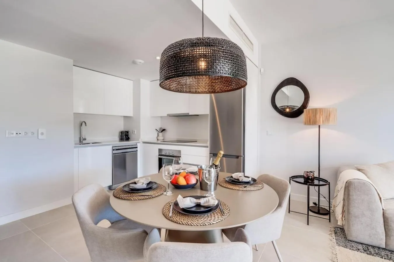 Aranya - Stylish 2Br Apt. With Pool View Estepona España
